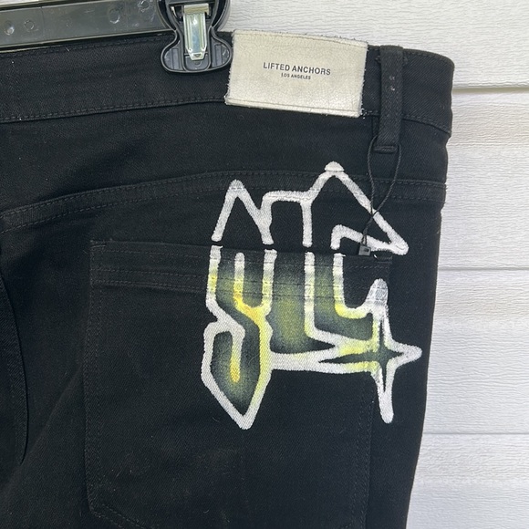 Lifted Anchors Jeans - Picture 8 of 12